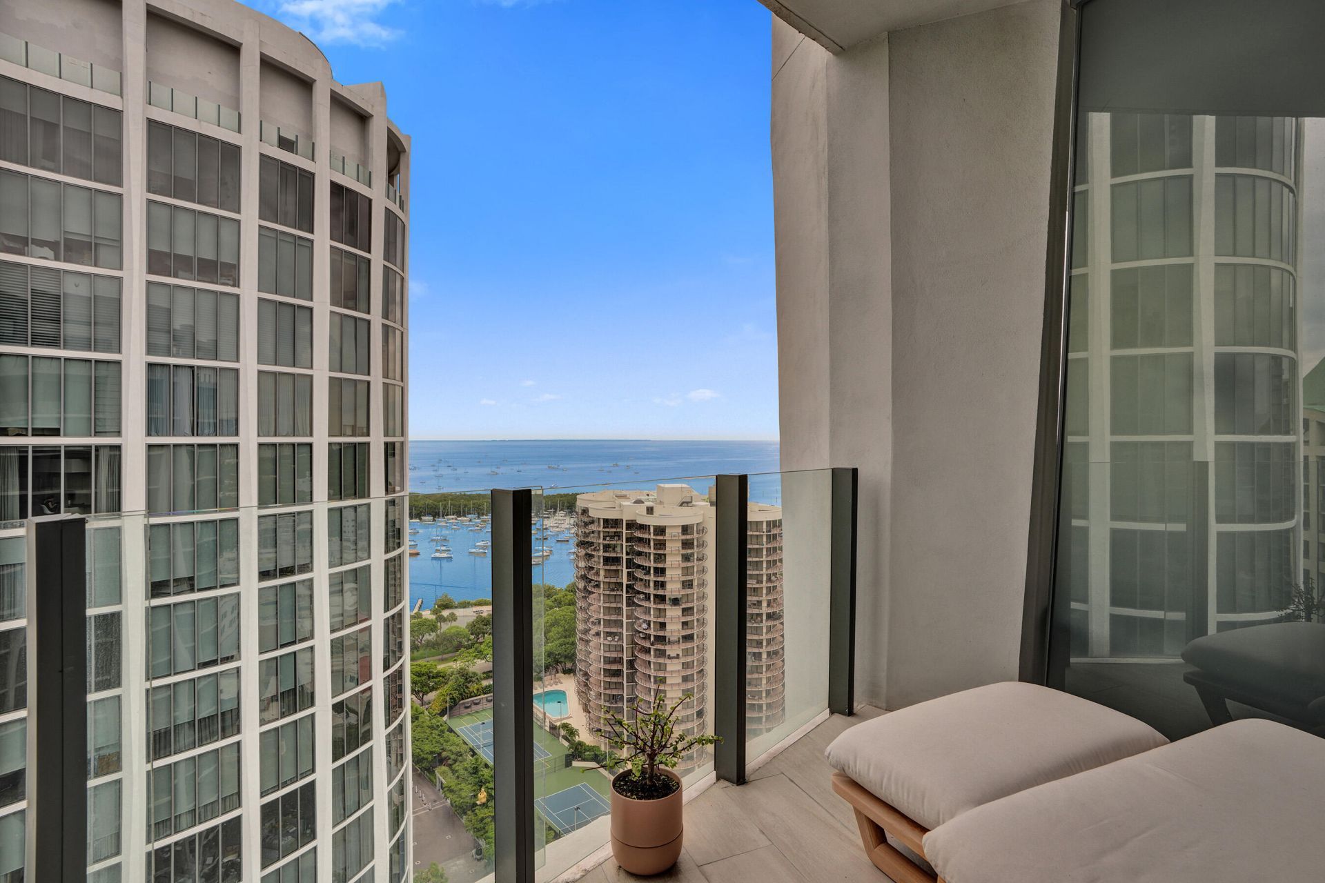 2831 S Bayshore Drive, Unit 2204, Miami, FL 33133 Photo
