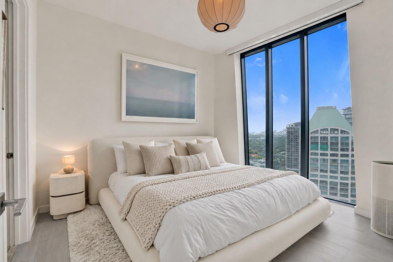 2831 S Bayshore Drive, Unit 2204, Miami, FL 33133 Photo