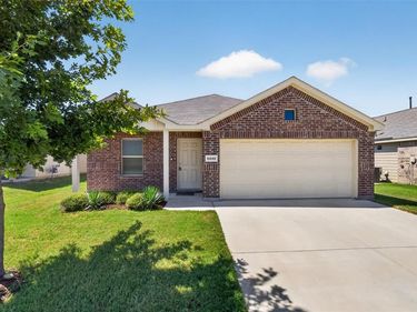 6440 Bristolwood Drive, Fort Worth, TX 76123