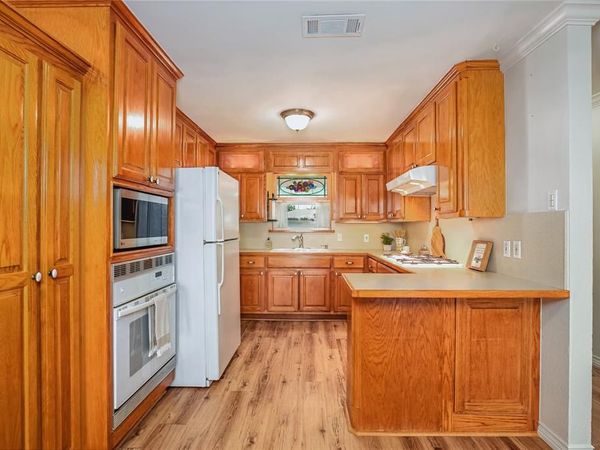 6229 Maurie Drive, Watauga, TX 76148