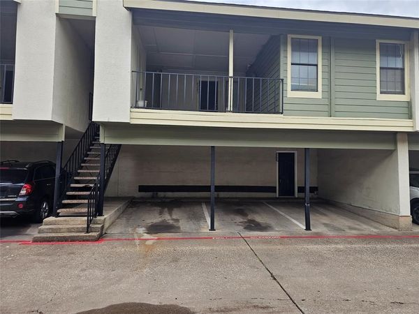 9609 Walnut Street , Unit 10104, Dallas, TX 75243