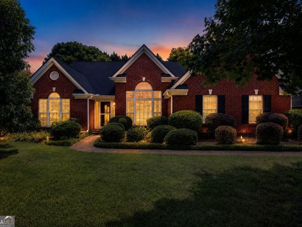 2712 Bogan Creek Drive, Buford, GA 30519