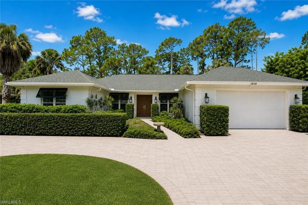 1839 Imperial Golf Co Blvd, Naples, FL 34110 Photo