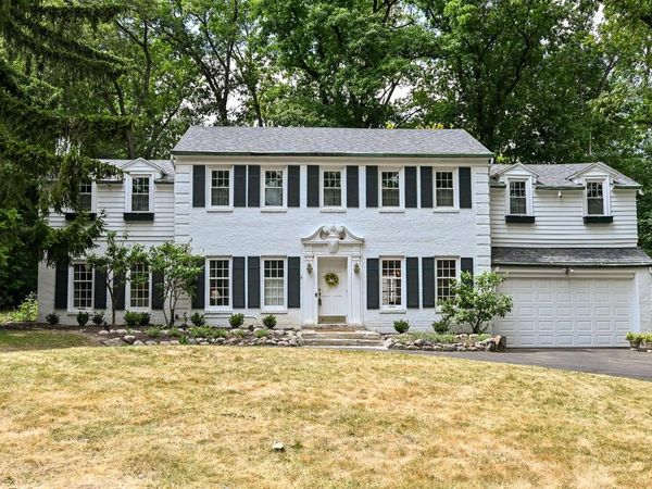 1065 Lower Ridgeway, Elm Grove, WI 53122