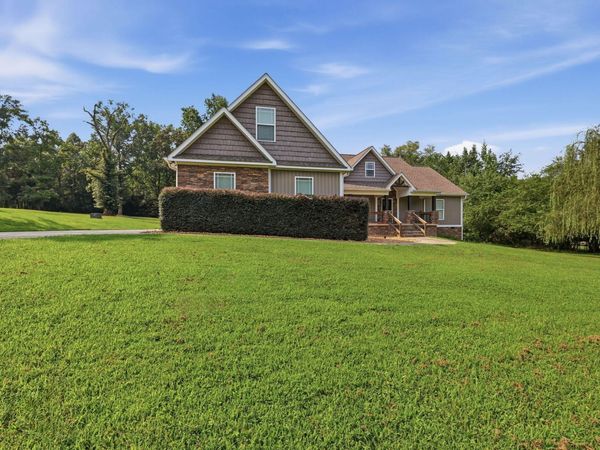 1725 Green Pond Road, Soddy Daisy, TN 37379