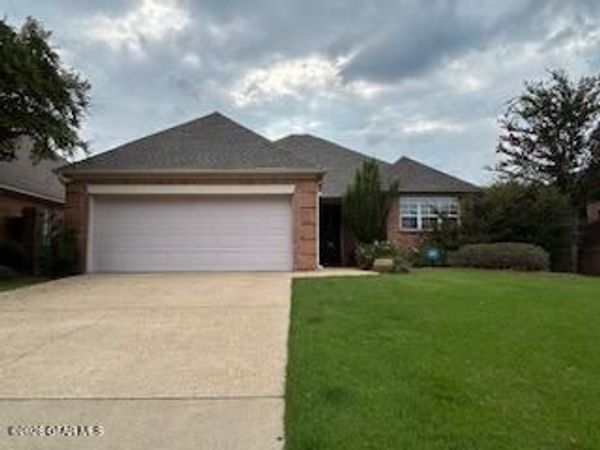 113 Dover Court, Starkville, MS 39759