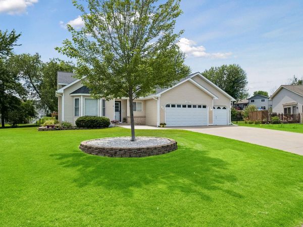 17532 Freeport Way, Farmington, MN 55024
