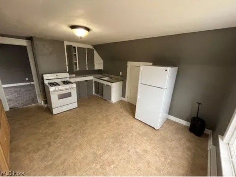 1731 Taylor Road , East Cleveland, OH 44112 Photo 4