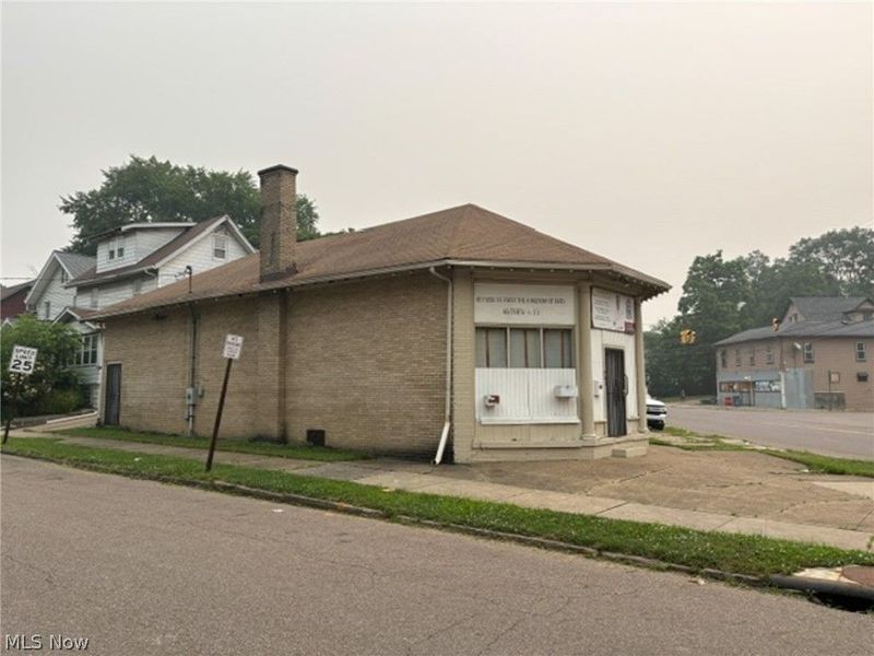 791 Johnston Street, Akron, OH 44306 Photo 1