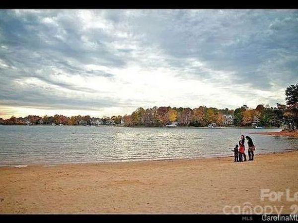 20309 Northport Drive, Cornelius, NC 28031