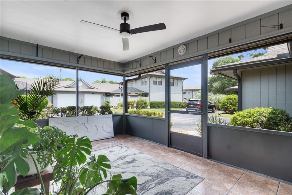 646 Centre Court Sw, Unit 102, Vero Beach, FL 32962 Photo