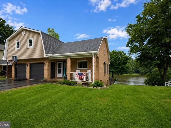 5973 DEL HAVEN ROAD, BANGOR, PA 18013