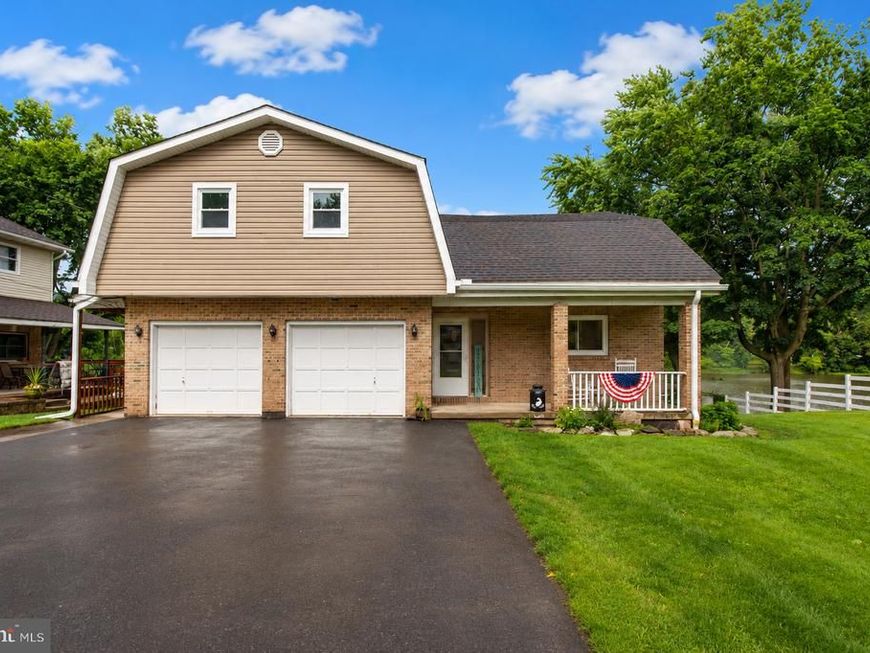5973 Del Haven Road , Bangor, PA 18013 Main Photo