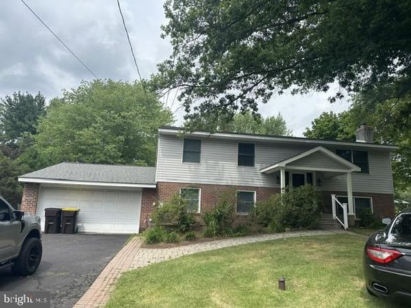 215 HANCOCK ROAD, NORTH WALES, PA 19454