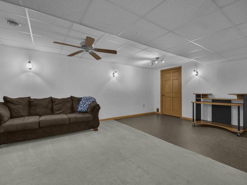 6035 Peridot Street , Grove City, OH 43123 Photo 34