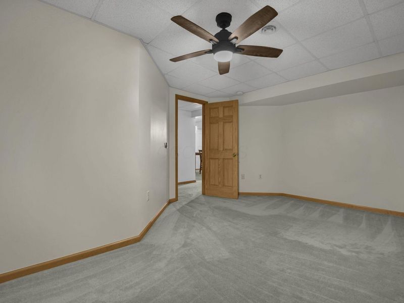 6035 Peridot Street , Grove City, OH 43123 Photo 37