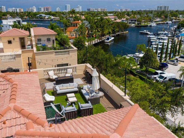 2106 SE 7th St , Unit 2106, Pompano Beach, FL 33062