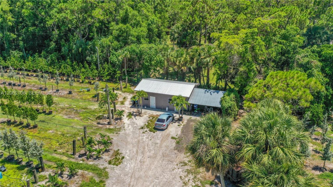 2587 E Rd , Loxahatchee, FL 33470 Photo