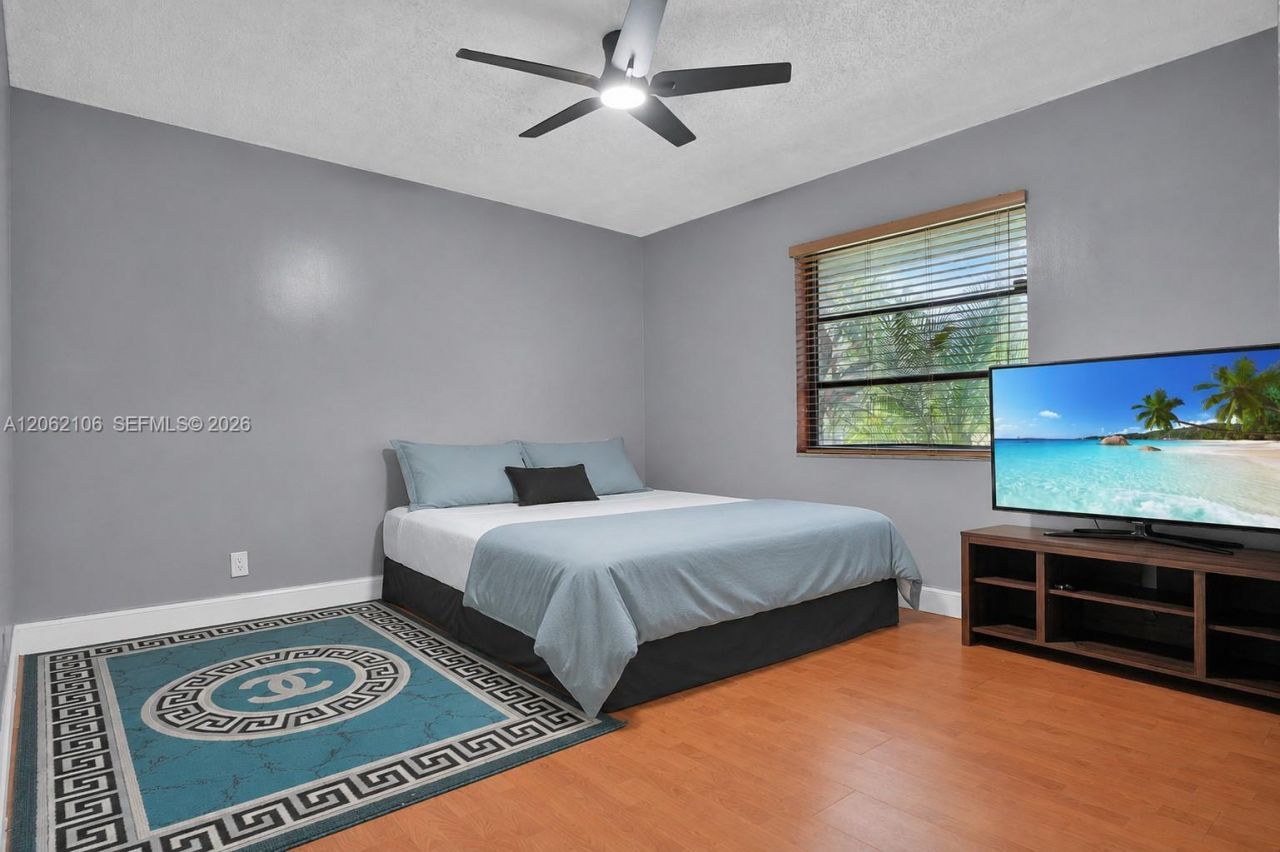 2587 E Rd , Loxahatchee, FL 33470 Photo