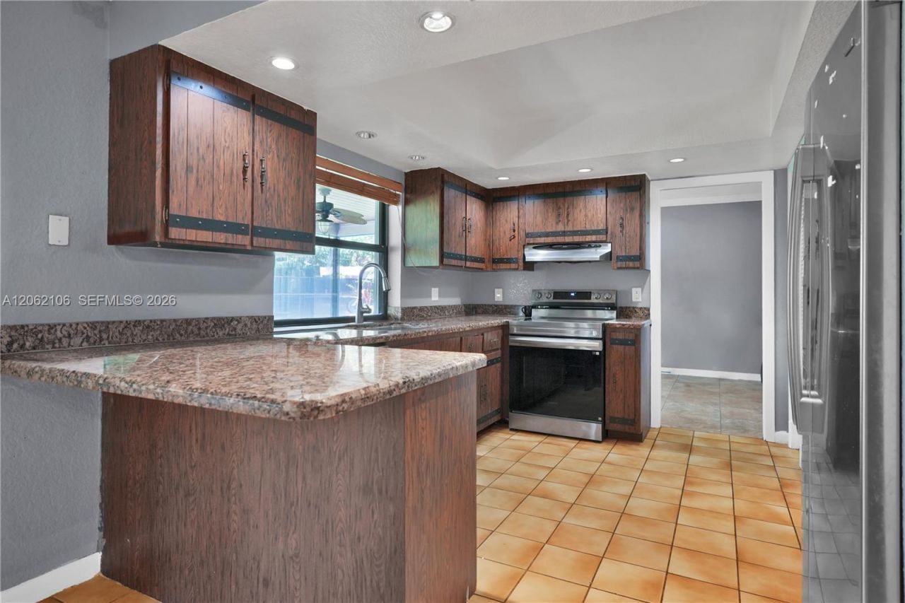 2587 E Rd , Loxahatchee, FL 33470 Photo
