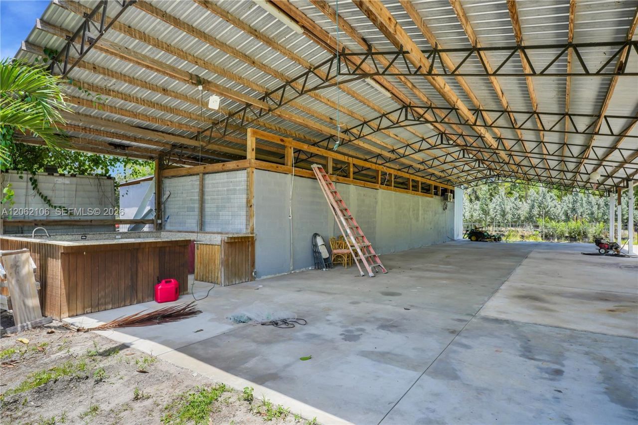 2587 E Rd , Loxahatchee, FL 33470 Photo