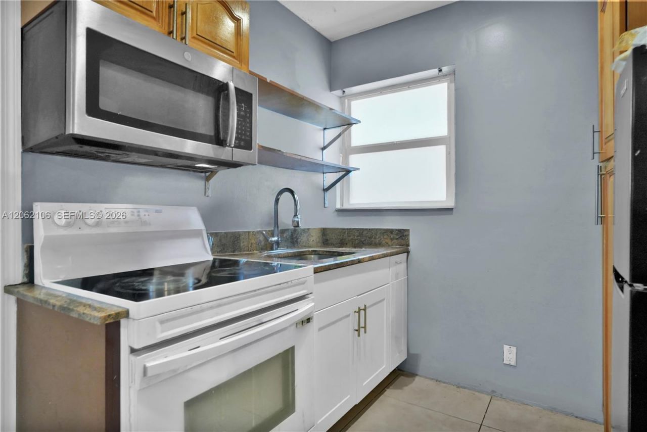 2587 E Rd , Loxahatchee, FL 33470 Photo