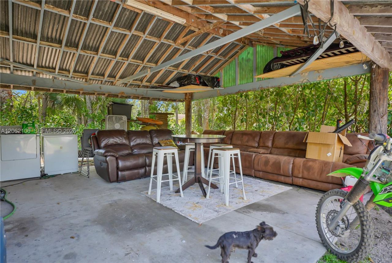 2587 E Rd , Loxahatchee, FL 33470 Photo