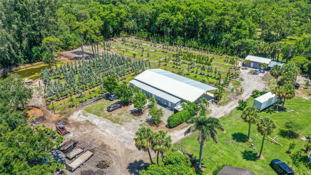 2587 E Rd , Loxahatchee, FL 33470 Photo