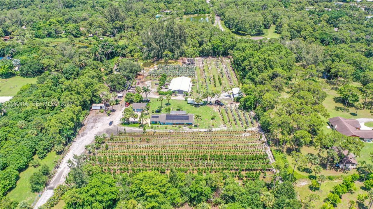 2587 E Rd , Loxahatchee, FL 33470 Photo