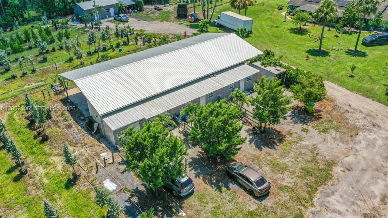 2587 E Rd , Loxahatchee, FL 33470 Photo