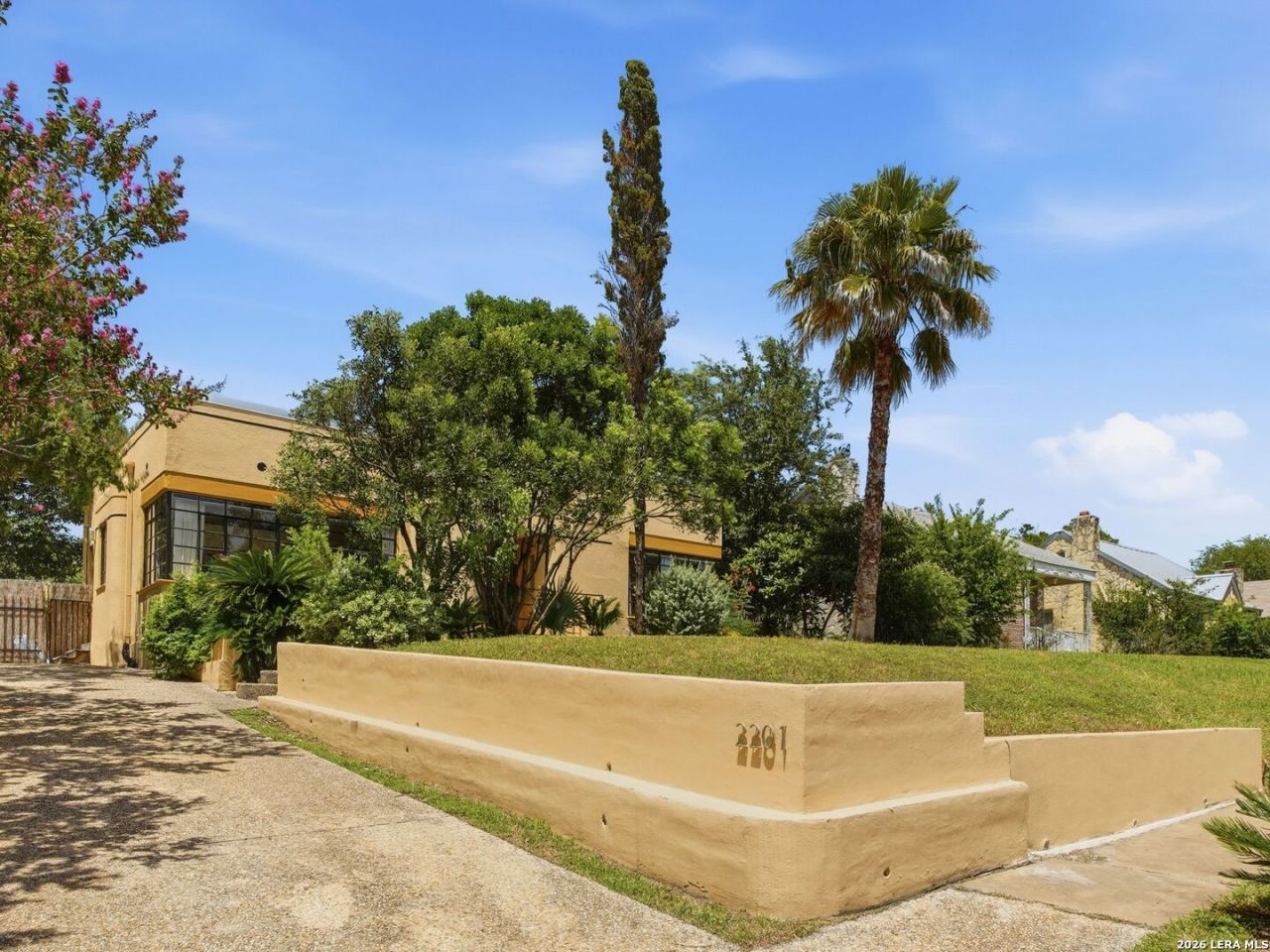 2201 W Mulberry Avenue, San Antonio, TX 78201 Main Photo