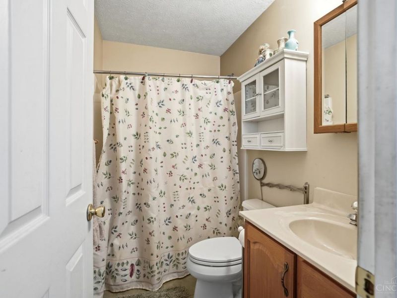 11861 Kittrun Court, Colerain Township, OH 45231 Photo 21