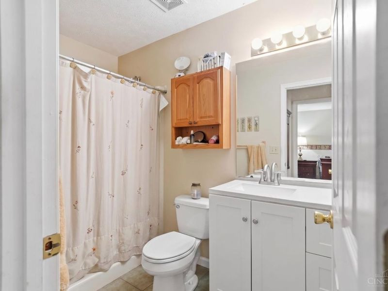 11861 Kittrun Court, Colerain Township, OH 45231 Photo 24