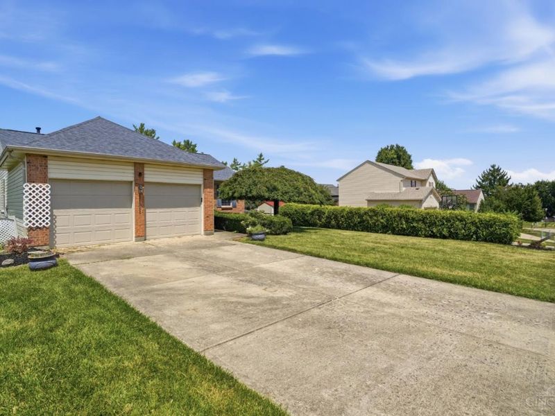 11861 Kittrun Court, Colerain Township, OH 45231 Photo 3
