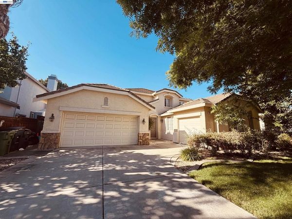 2126 Shenandoah Drive, Tracy, CA 95377