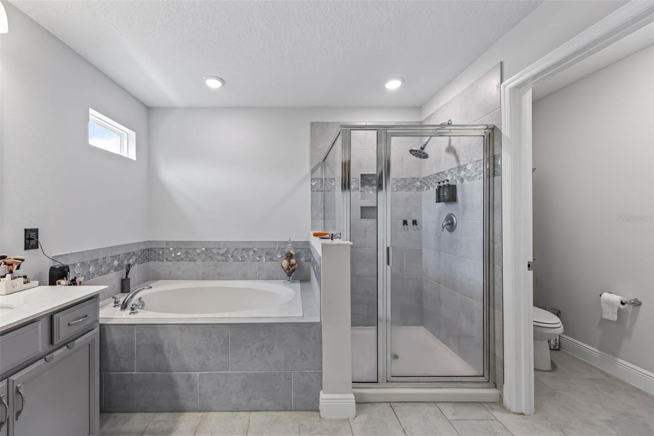 1260 Bristol Oaks Way, Orlando, FL 32825 Photo