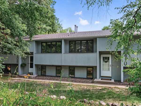 408-410 Cardigan Road, Shoreview, MN 55126