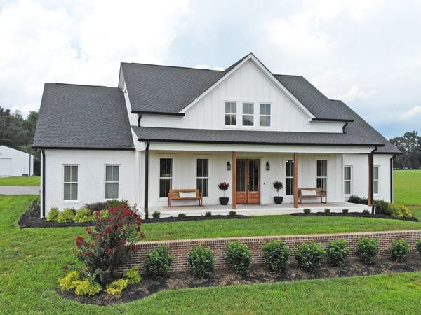 127 Bosham Rd , Westmoreland, TN 37186