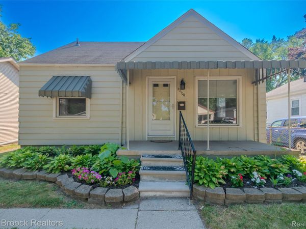 23100 Hoover Avenue, Hazel Park, Mi 48030