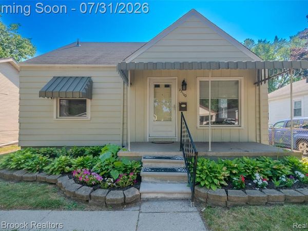 23100 Hoover Avenue, Hazel Park, Mi 48030