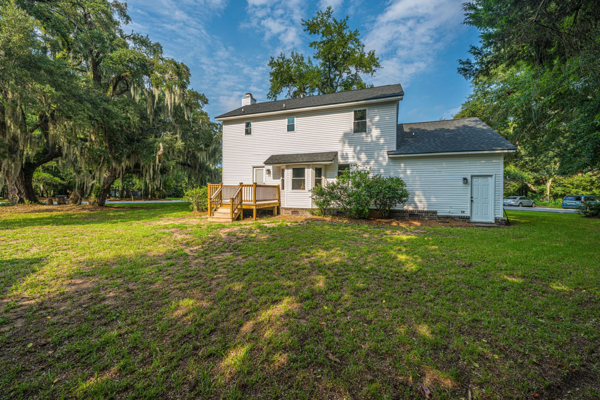 728 Gilmore Court Photo 36