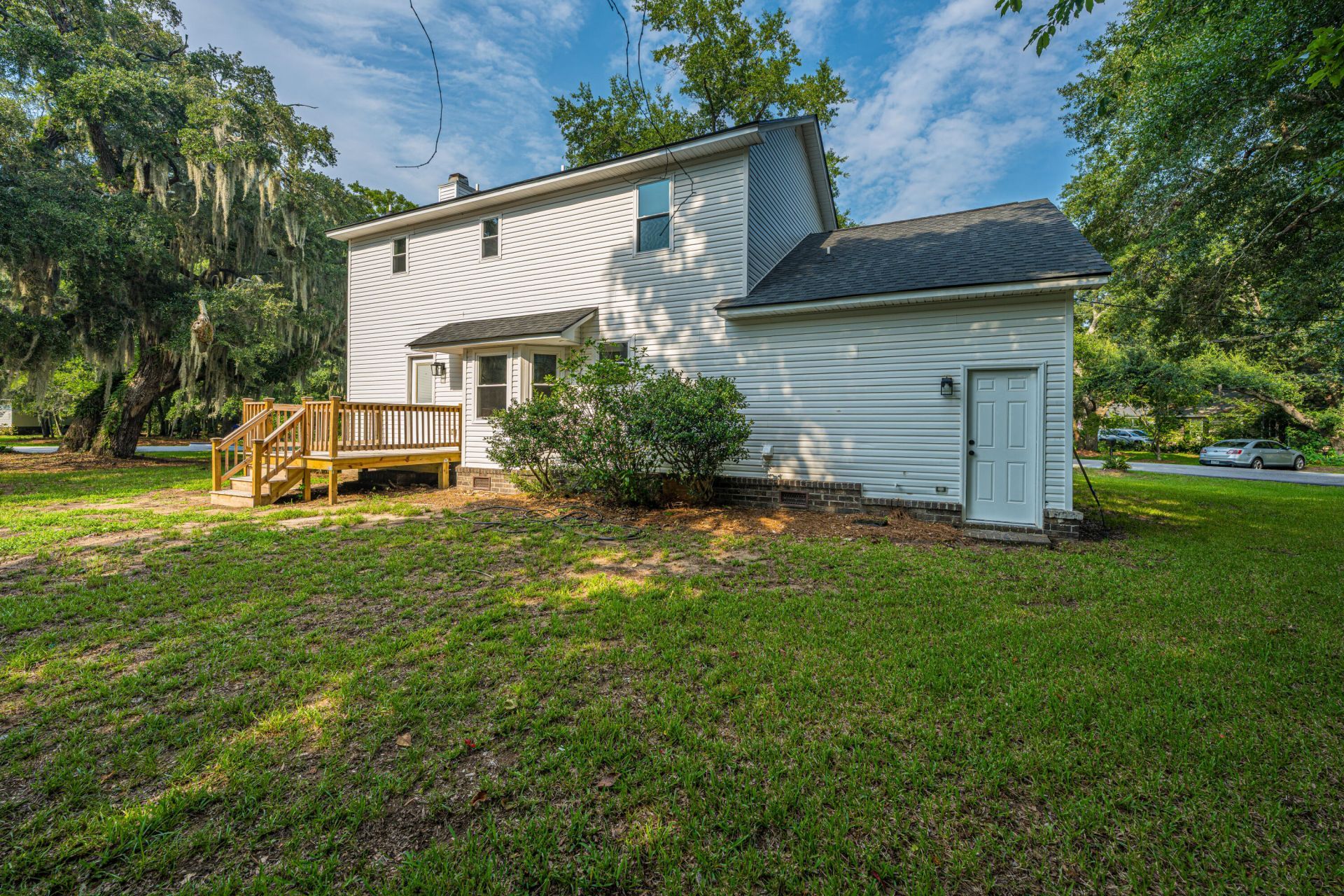 728 Gilmore Court Photo 37