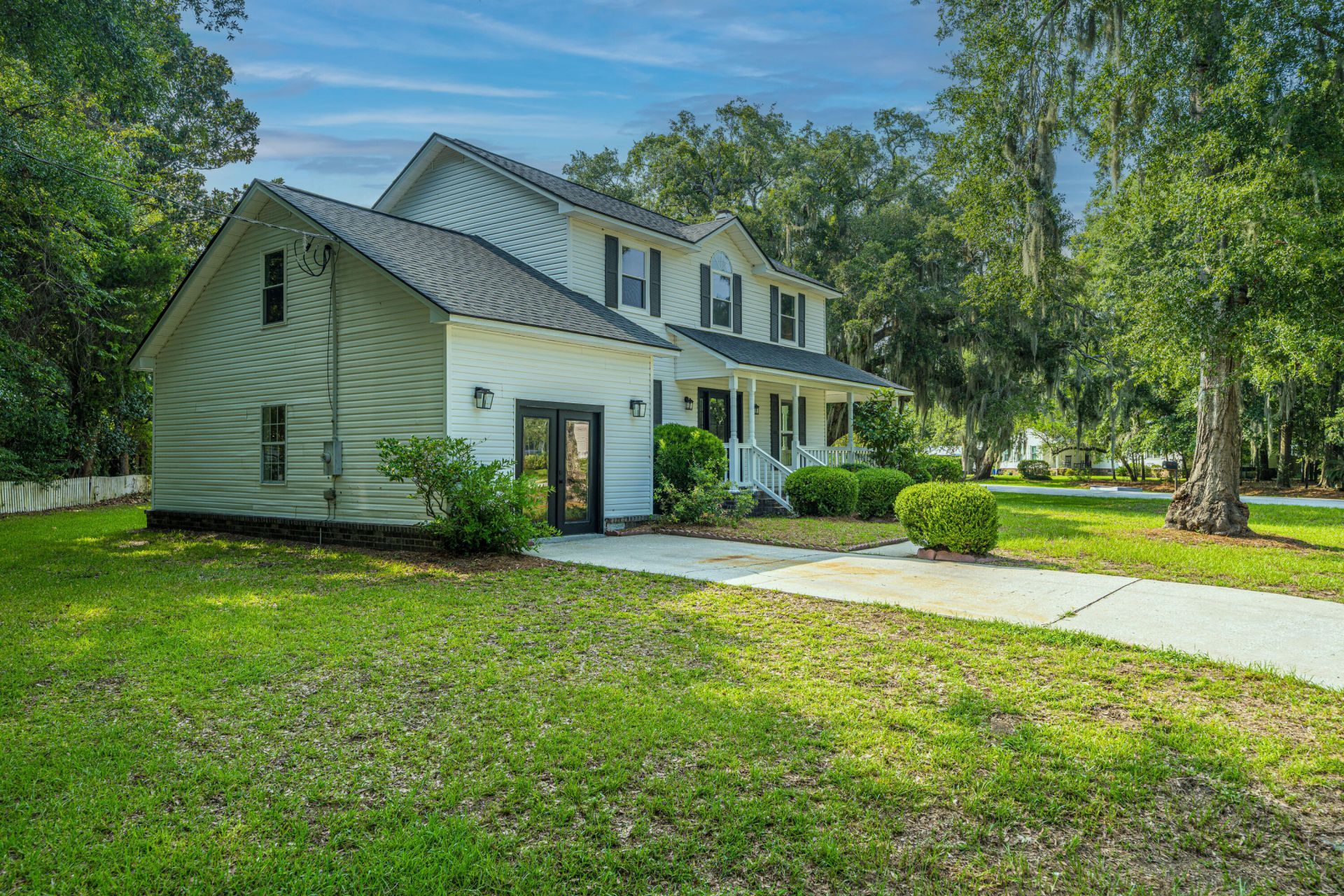 728 Gilmore Court Photo 4