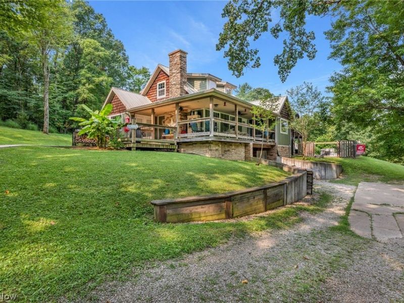 66073 Wolfs Den, Cambridge, OH 43725 Photo 1