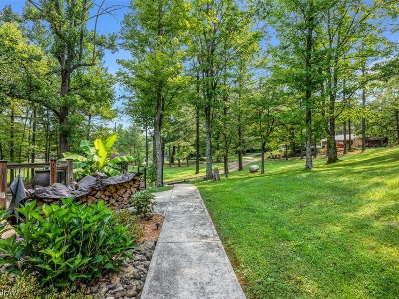 66073 Wolfs Den, Cambridge, OH 43725 Photo 12