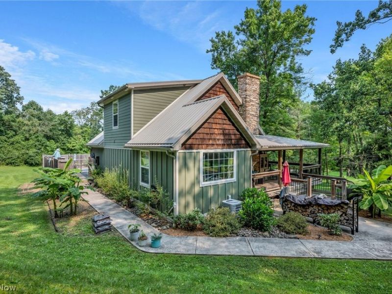 66073 Wolfs Den, Cambridge, OH 43725 Photo 2