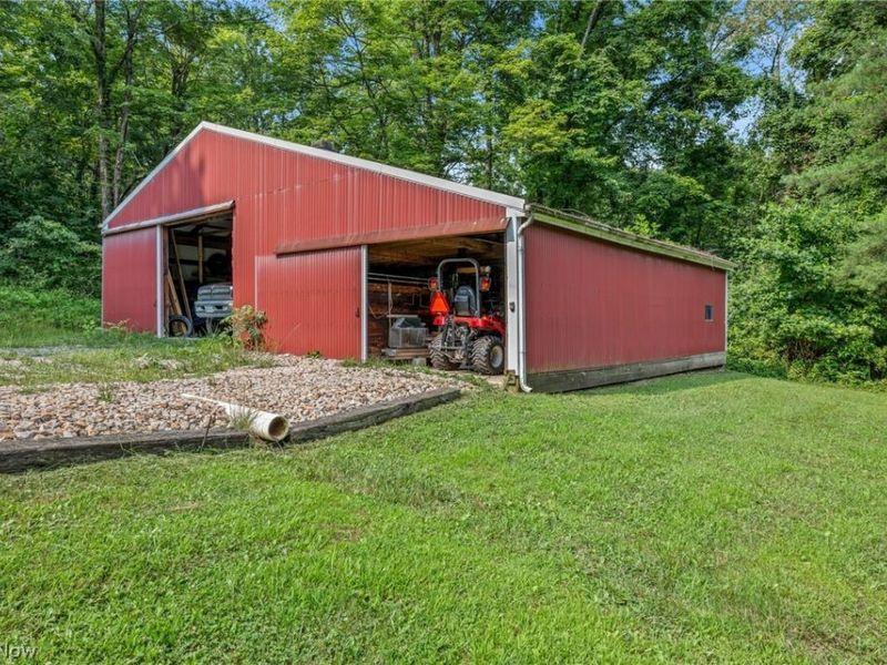 66073 Wolfs Den, Cambridge, OH 43725 Photo 3