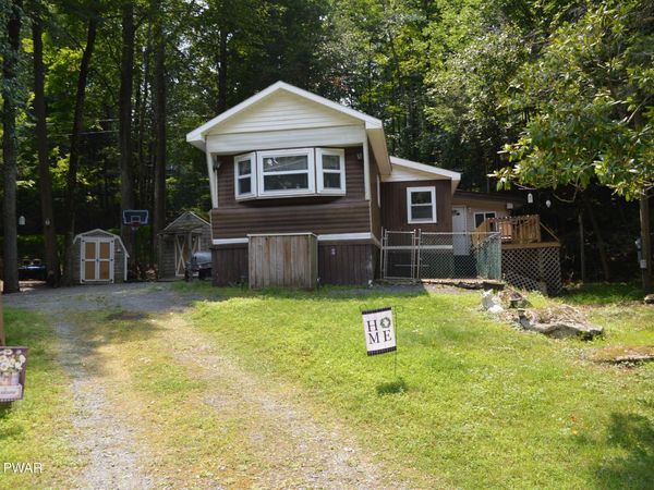 161 Southerton Lane , Greentown, PA 18426