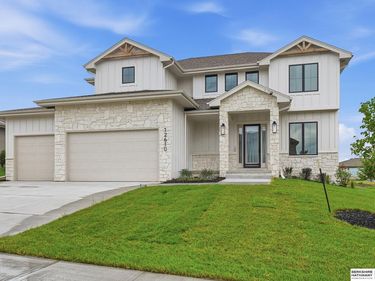 12610 S 79th Street, Papillion, NE 68046