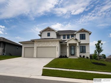 12610 S 79th Street, Papillion, NE 68046